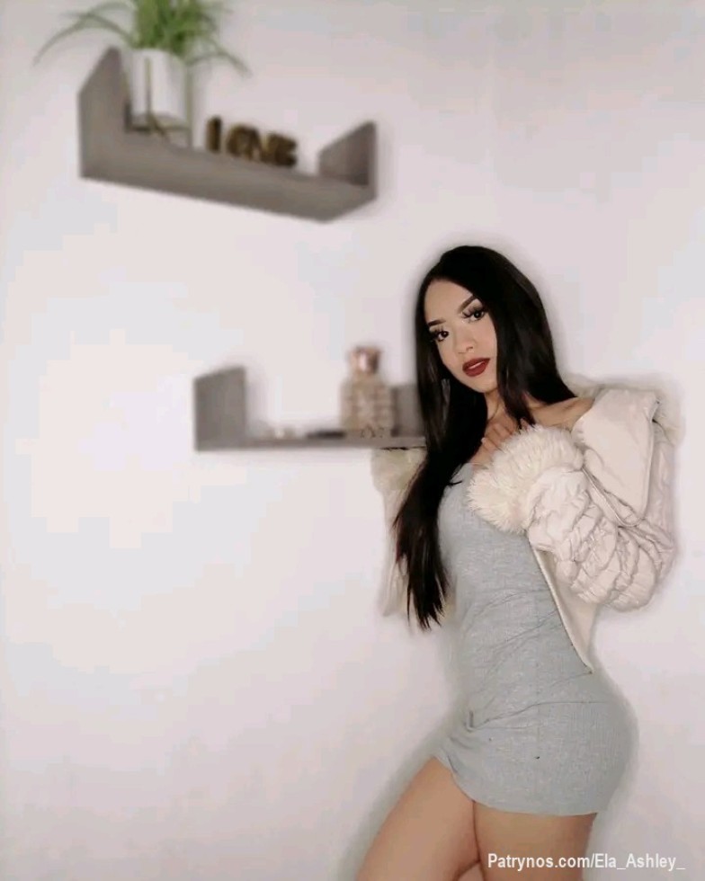 Les tendre más fotos como quieran si me..APADRYNAN...
Padrinos🤑