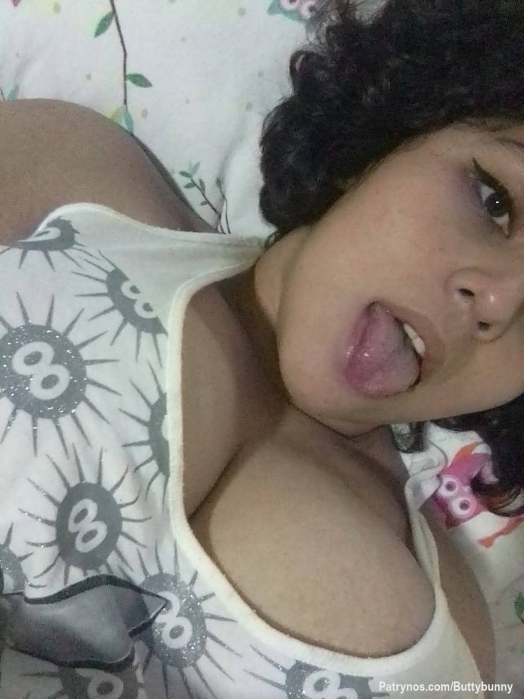 Si hoy se suscriben 4, les mandaré un regalo al privado a cada seguidor 🥴🥴

Así que compartan el link
https://patrynos.com/Buttybunny?ref=31943