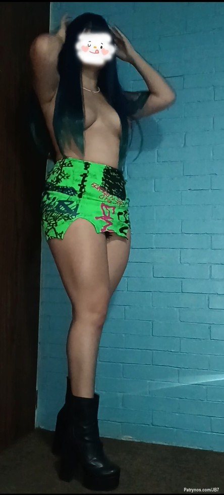 New session 💚 
👉🏻Por mensaje contenido más delicioso👈🏻